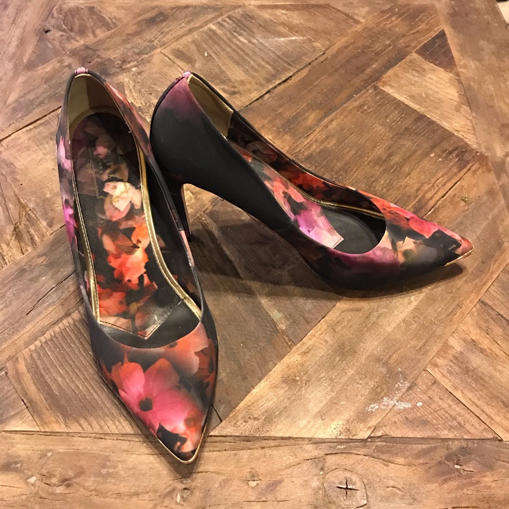 Yes Baker pumps